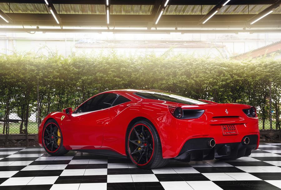  Ferrari 488 GTB on Forgiato Wheels (Turni-ECL) 2016 года  (фото 2 из 8)